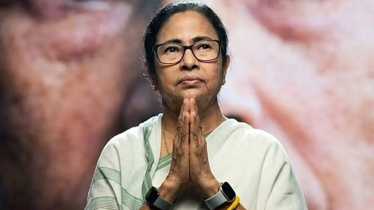 TMC विधायकों की बैठक में कम उपस्थिति, ममता बनर्जी ने किया अनौपचारिक संवाद