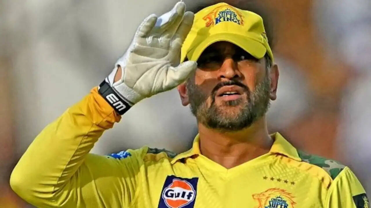 महेंद्र सिंह धोनी की वापसी: क्या आईपीएल 2026 उनका आखिरी सीजन होगा?