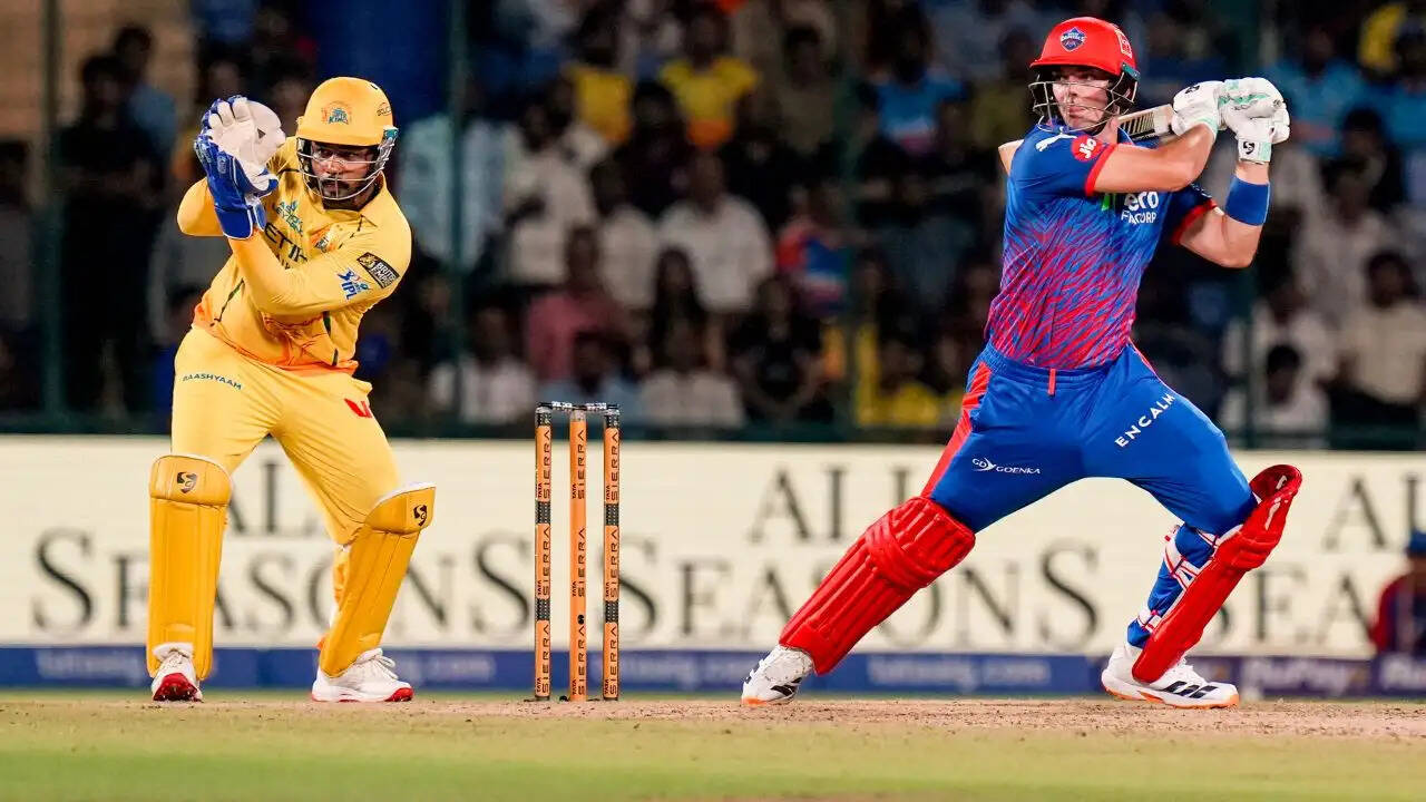 दिल्ली कैपिटल्स और चेन्नई सुपर किंग्स के बीच IPL 2026 का रोमांचक मुकाबला
