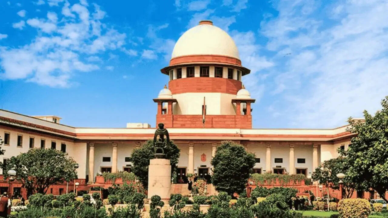 सुप्रीम कोर्ट ने मासिक धर्म छुट्टी की याचिका को किया खारिज