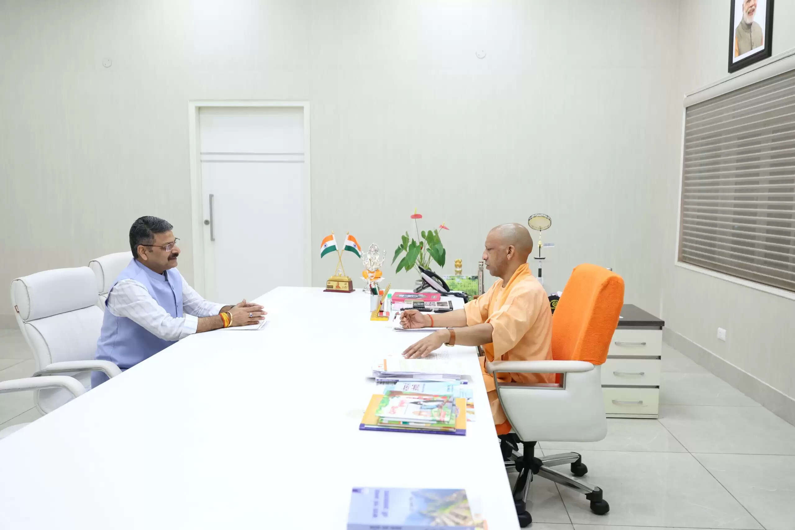 मुरादाबाद में स्वास्थ्य सेवाओं की कमी, विधायक ने सीएम से की मुलाकात