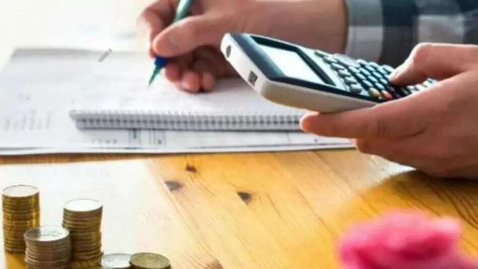 रिटायरमेंट के बाद ग्रेच्युटी: जानें कैसे मिलती है और इसकी गणना कैसे करें