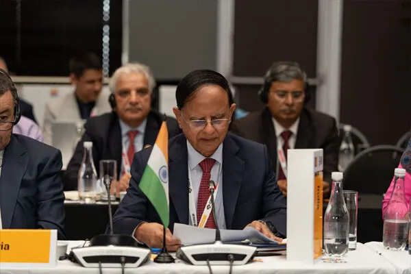भारत की आपदा जोखिम न्यूनीकरण में वैश्विक नेतृत्व की प्रतिबद्धता