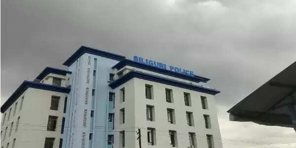 सिलीगुड़ी&nbsp;में क्रिसमस–न्यू ईयर के जश्न के बीच पुलिस अलर्ट, पब-बार की आड़ में बढ़ रहा नशे का कारोबार