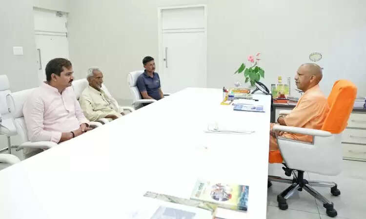गाजीपुर में पुलिस पिटाई से हुई मौत पर मुख्यमंत्री ने पीड़ित परिवार को दिया न्याय का आश्वासन