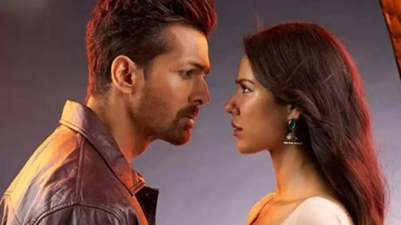 एक दीवाने की दीवानियत: बॉक्स ऑफिस पर धमाल मचाने वाली रोमांटिक फिल्म