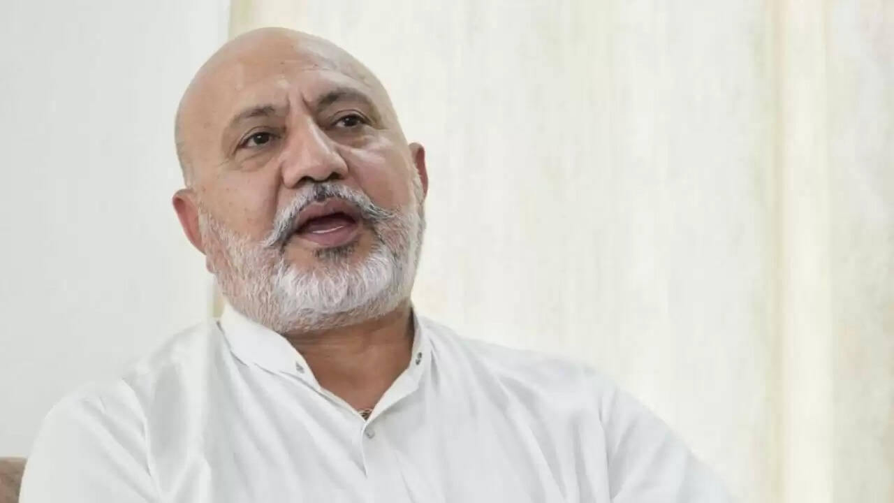 सुखबीर बादल की गिरफ्तारी पर बलतेज पन्नू का तीखा जवाब: क्या डरने लगे हैं पूर्व मंत्री?