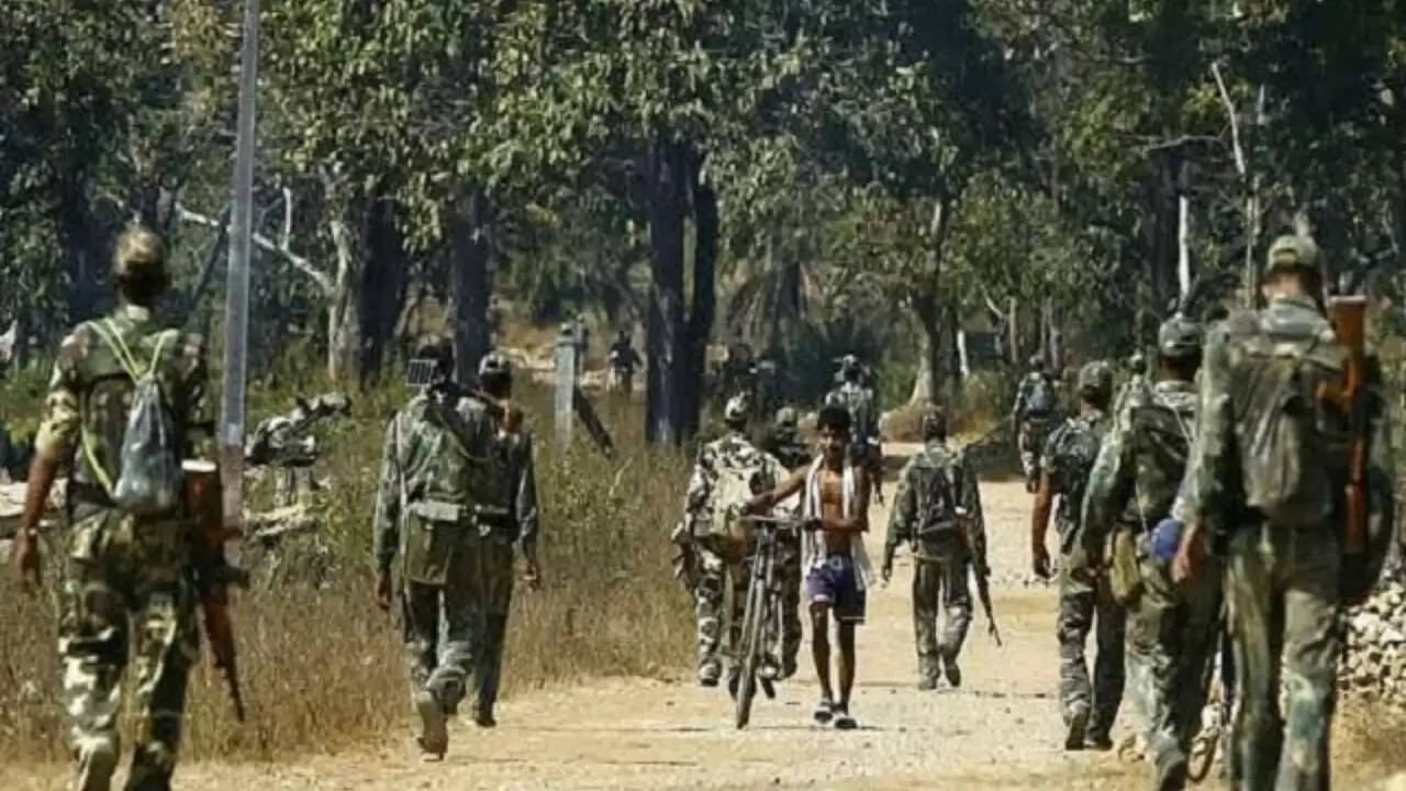 ओडिशा में नक्सलियों के खिलाफ बड़ी कार्रवाई: गणेश उइके समेत तीन माओवादी ढेर