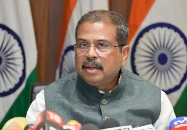 CBSE मूल्यांकन प्रक्रिया में तकनीकी समस्याओं पर शिक्षा मंत्री का बड़ा कदम