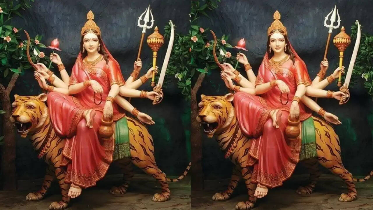 नवरात्रि के तीसरे दिन मां चंद्रघंटा की पूजा: जानें विधि और भोग