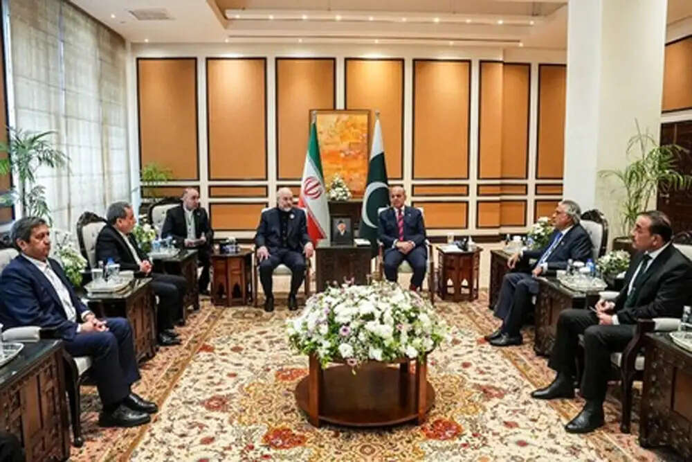 ईरान और अमेरिका के बीच नई बातचीत की संभावनाएं