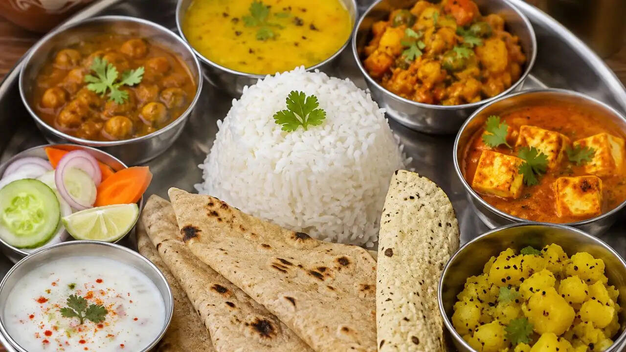खाने की थाली की कीमतों में वृद्धि: टमाटर और एलपीजी का असर