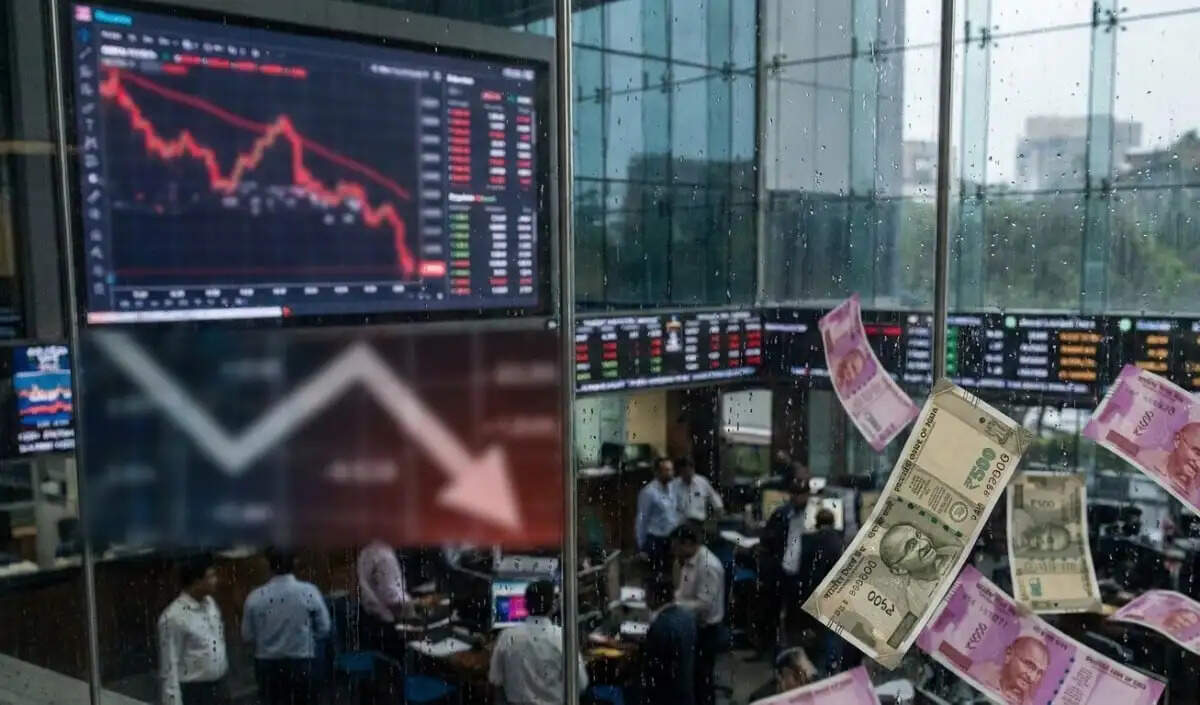भारतीय रुपये में गिरावट: अमेरिकी डॉलर के मुकाबले 95.70 पर बंद