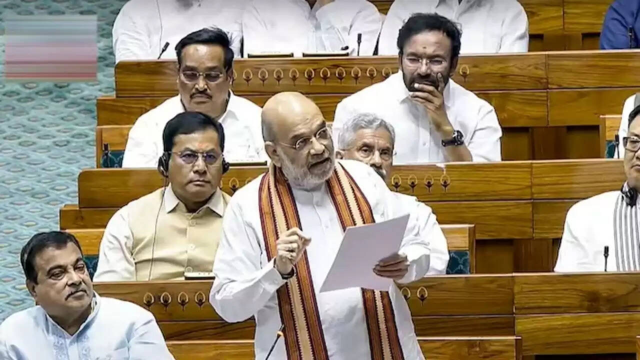 गृहमंत्री अमित शाह का बड़ा बयान: ऑपरेशन महादेव में मारे गए आतंकवादी थे पाकिस्तानी नागरिक