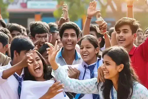 पंजाब बोर्ड 12वीं परीक्षा के परिणाम घोषित, सुपनीत कौर ने किया टॉप