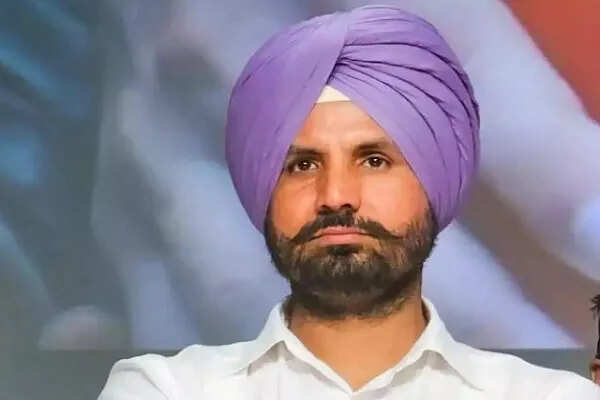 राजा वड़िंग की गिरफ्तारी के आदेश, पूर्व मंत्री बूटा सिंह पर विवादित टिप्पणी के बाद बढ़ी मुश्किलें