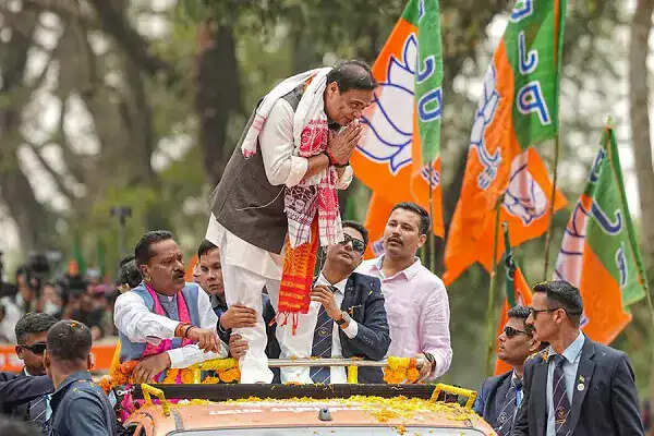 असम विधानसभा चुनाव: भाजपा ने बहुमत की ओर बढ़ते हुए रुझान दिखाए