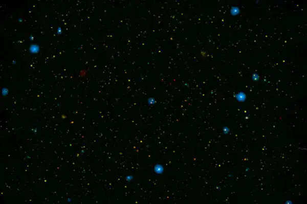 अंतरिक्ष का काला रंग: दिन में नीला और रात में काला क्यों?