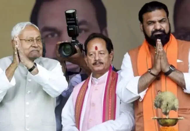 बिहार में सियासी बदलाव: नीतीश कुमार का इस्तीफा और नई सरकार का गठन