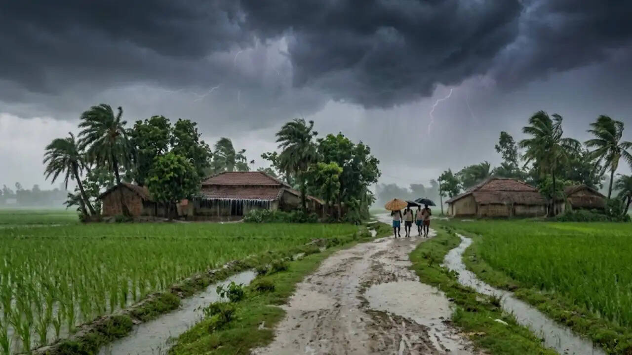 बिहार में आंधी और बारिश से तबाही: 8 लोगों की मौत, फसलों को भारी नुकसान
