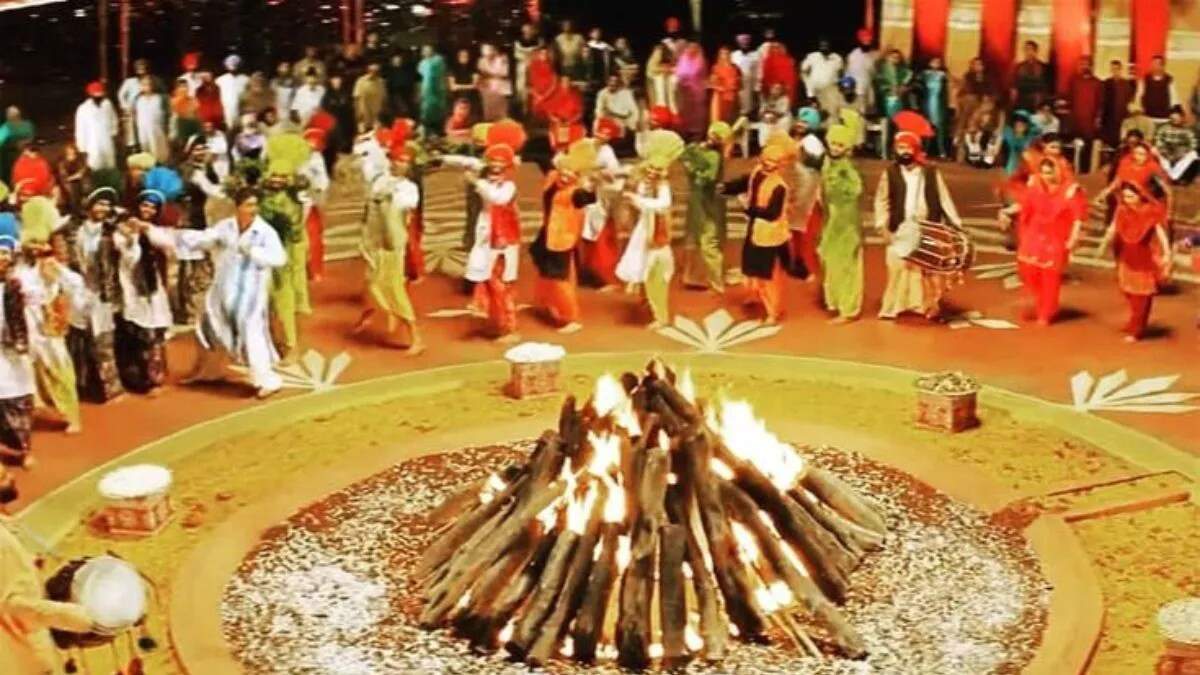 लोहड़ी 2026: जानें कब मनाई जाएगी यह लोकप्रिय त्योहार