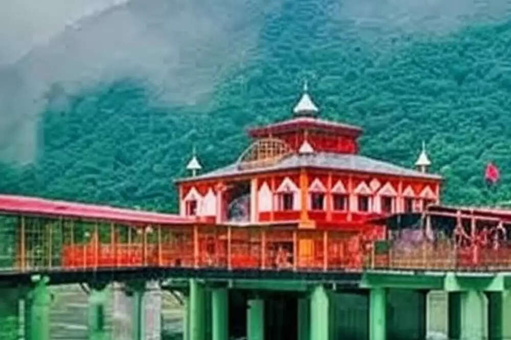 उत्तराखंड में धारी देवी मंदिर: चार धाम यात्रा की रक्षक देवी