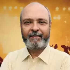 लेडी गोडसे पूजा शकुन पांडेय का विवादास्पद मामला: हत्या और आरोपों का जाल