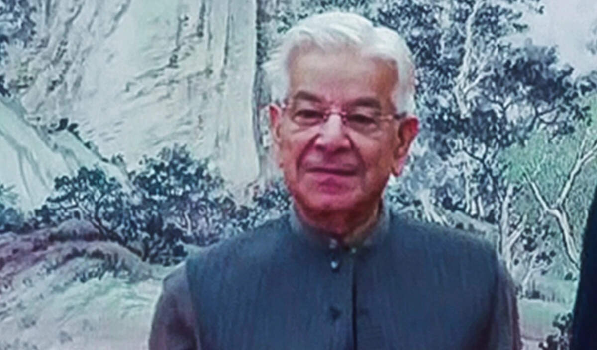 पाकिस्तान के रक्षा मंत्री की भारत को धमकी: तनाव बढ़ने पर गंभीर परिणाम