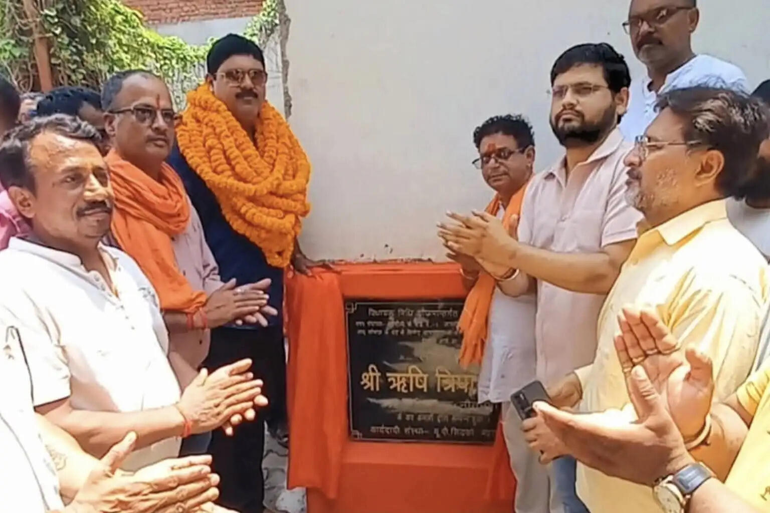 सोनौली में 20 साल बाद सड़क का सपना हुआ पूरा, विधायक ने किया उद्घाटन