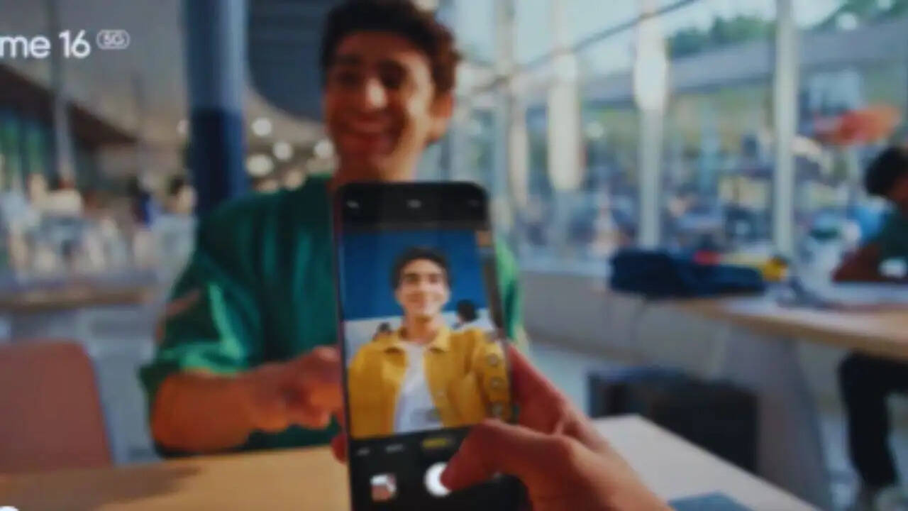 Realme 16 5G: भारत का पहला सेल्फी मिरर स्मार्टफोन 2 अप्रैल को होगा लॉन्च