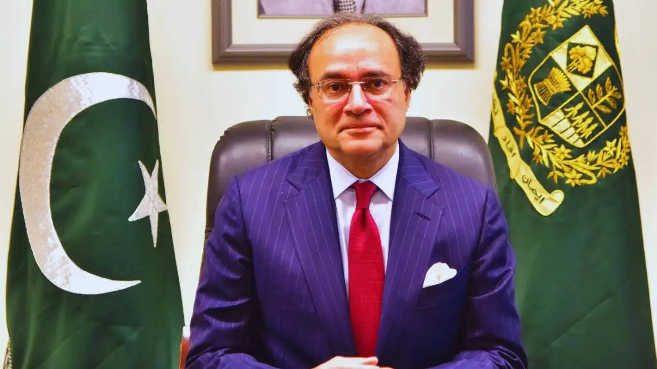 पाकिस्तान का तेल संकट: युद्ध के चलते बढ़ता आयात बिल और महंगाई का संकट