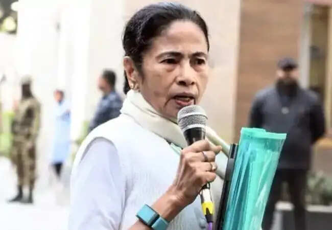 पश्चिम बंगाल चुनाव से पहले I-PAC के निदेशक की गिरफ्तारी से बढ़ा सियासी तनाव