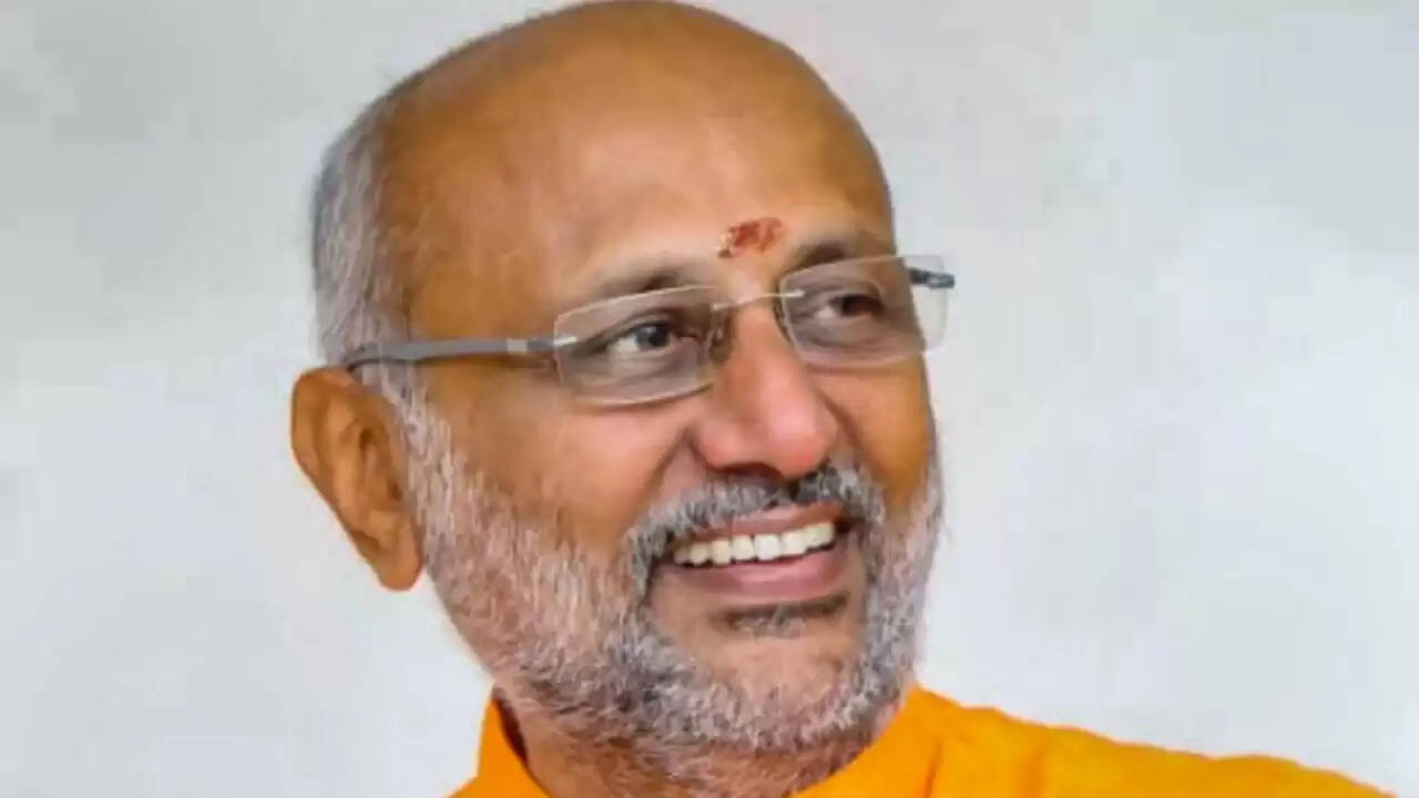 उपराष्ट्रपति चुनाव 2025: NDA ने सीपी राधाकृष्णन को बनाया उम्मीदवार, विपक्ष की रणनीति में हलचल