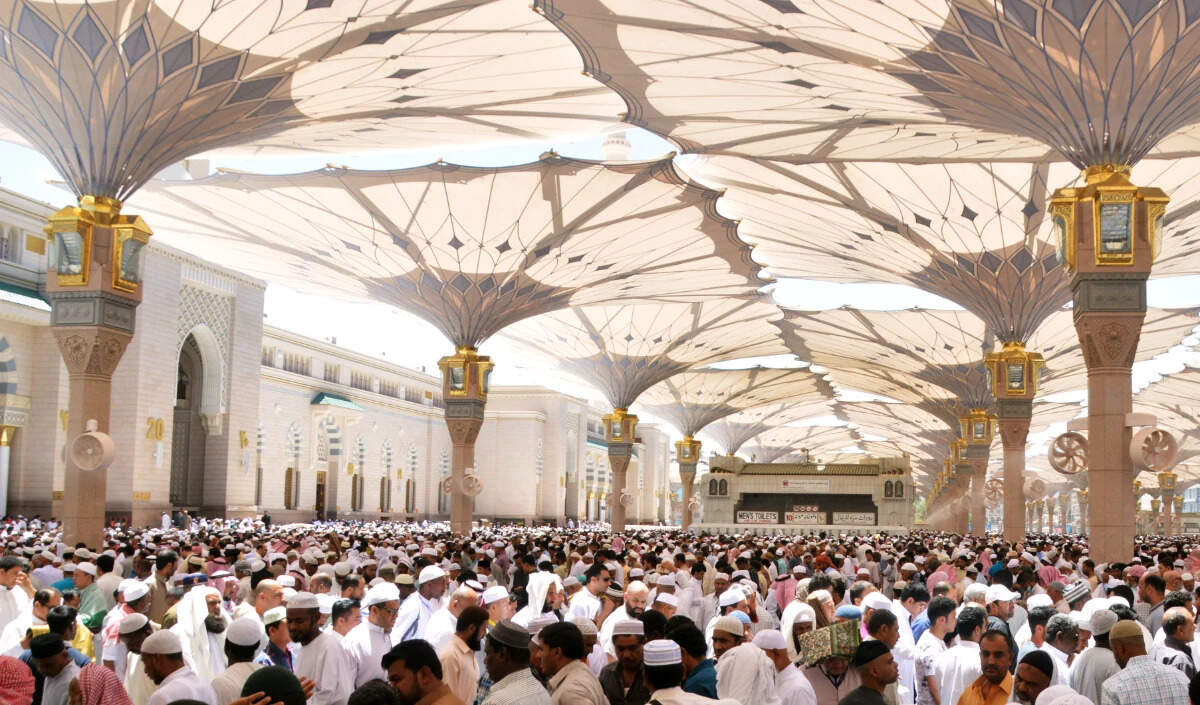 सऊदी अरब में बस दुर्घटना में 42 भारतीय तीर्थयात्रियों की मौत की आशंका