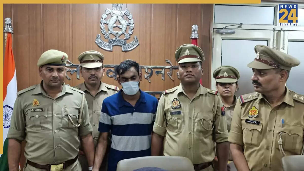 नोएडा में घरेलू सहायक की चोरी: 80 लाख रुपये के सोने के सिक्के और नकद बरामद
