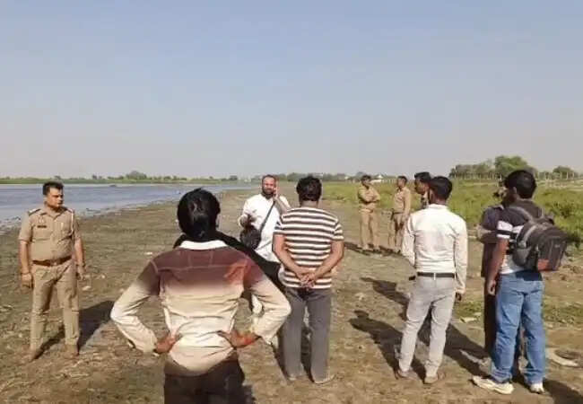 वृंदावन में नाव दुर्घटना: 25 श्रद्धालु डूबे, 3 की मौत