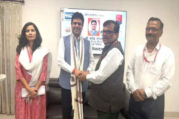 एनएचपीसी के अध्यक्ष का चंडीगढ़ कार्यालय दौरा: कर्मचारियों से संवाद