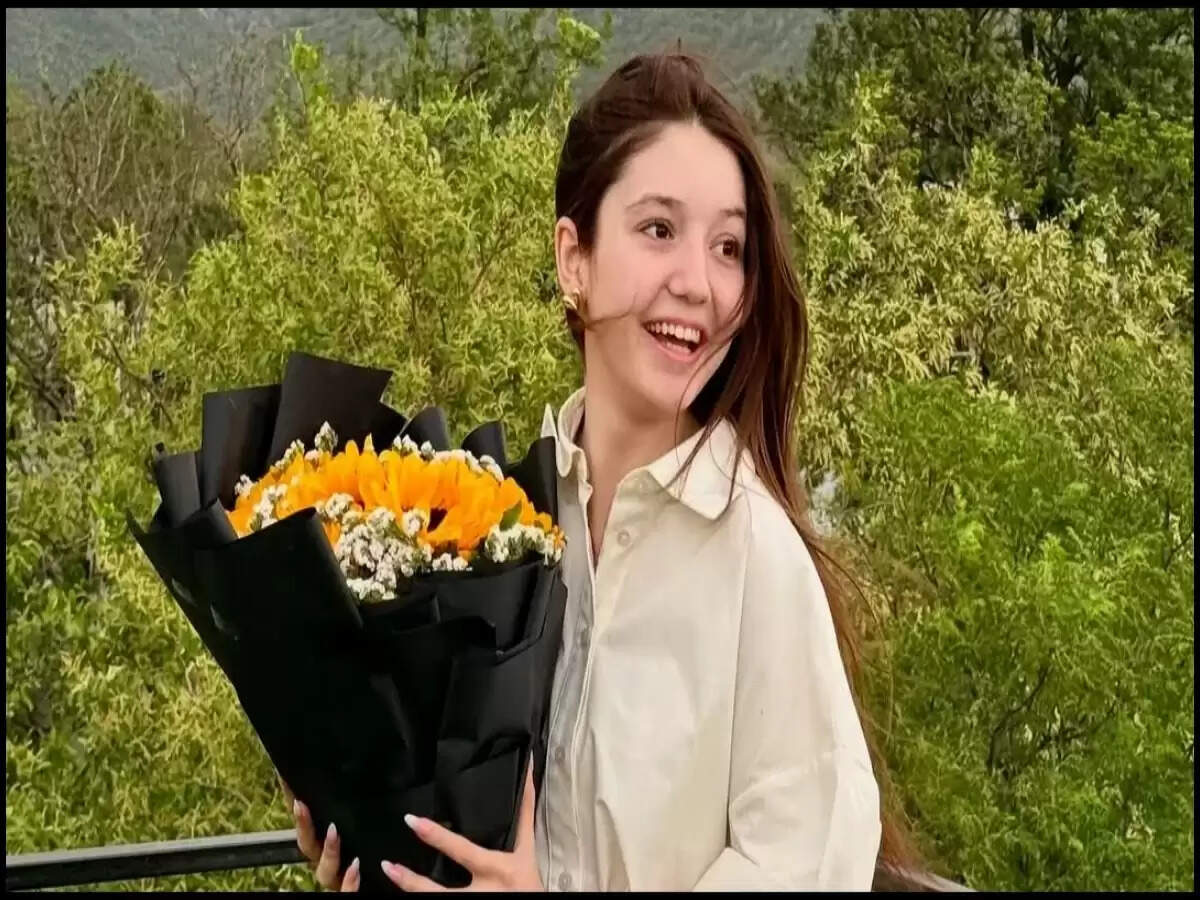 पाकिस्तान में 17 वर्षीय टिकटॉकर सना यूसुफ की हत्या से उठे सवाल