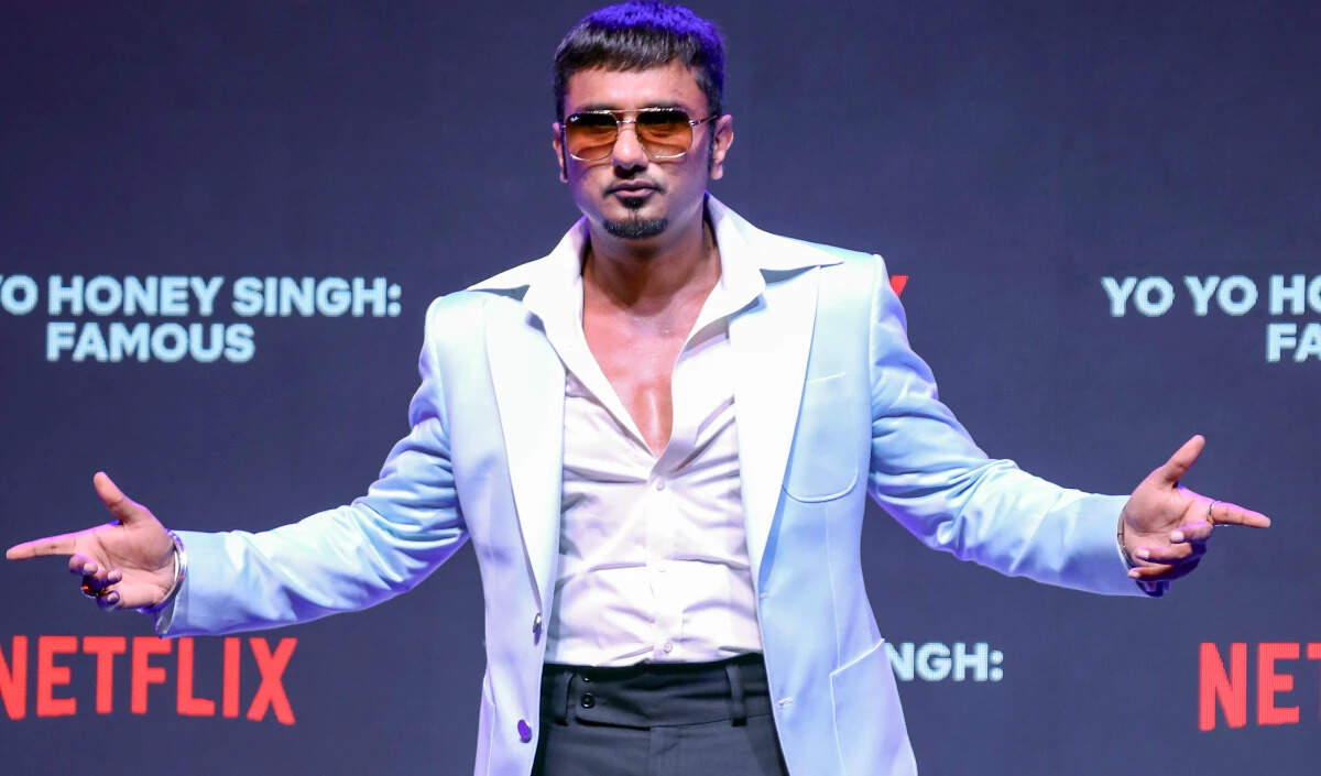 हनी सिंह का लाइव शो विवाद: माफी मांगने पर मजबूर हुए गायक