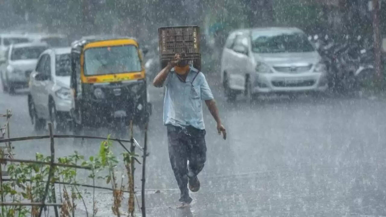 पंजाब में मौसम में बदलाव: तेज बारिश का यलो अलर्ट