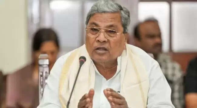 कर्नाटक में मुख्यमंत्री पद को लेकर कांग्रेस में खींचतान जारी