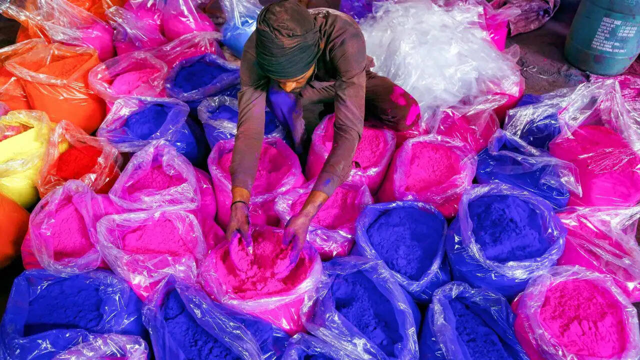 मार्च 2026: धार्मिक उत्सवों और आध्यात्मिक उन्नति का महीना