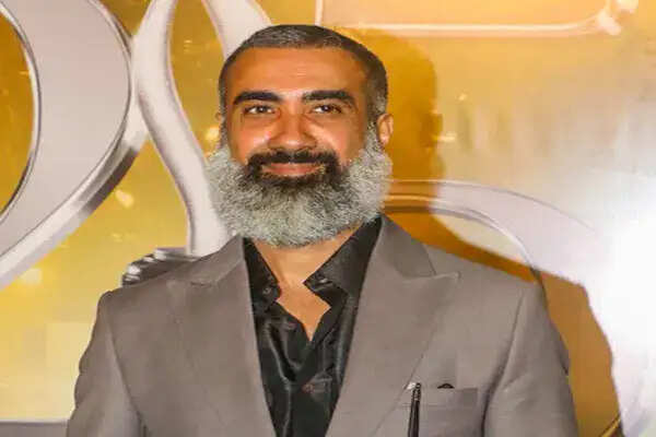 रणवीर शौरी की नई वेब सीरीज 'द पिरामिड स्कीम' में पिरामिड स्कीम्स की सच्चाई