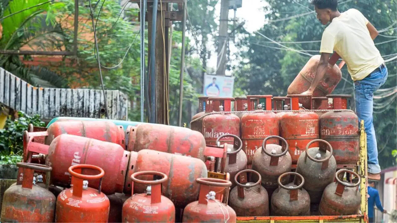 भारत में LPG संकट: अमेरिका से बढ़ी सप्लाई, घरेलू उत्पादन में आई तेजी