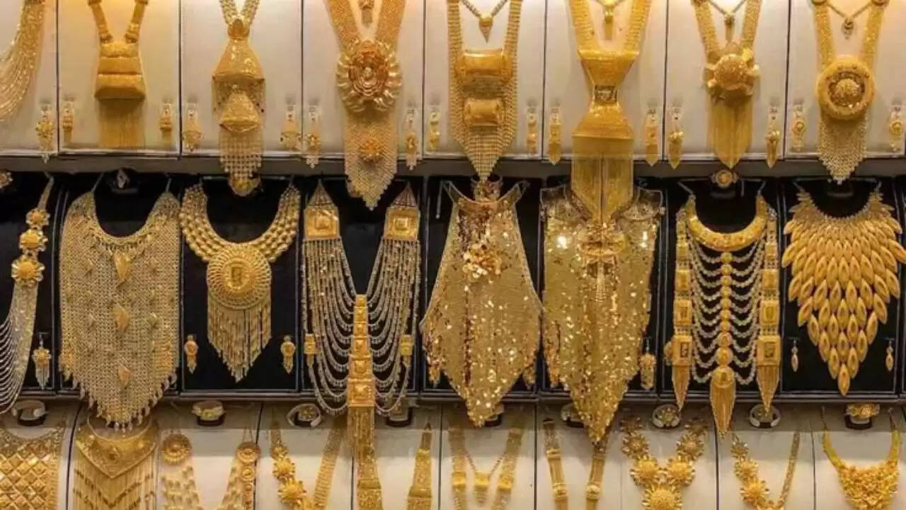 आज के सोने और चांदी के रेट: जानें अपने शहर में कीमतें