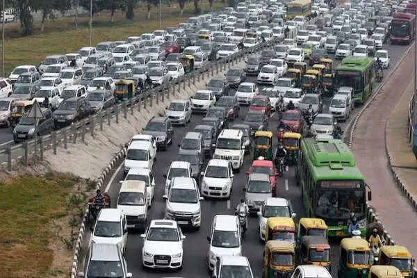 फरीदाबाद में 10 साल पुराने डीजल और 15 साल पुराने पेट्रोल वाहनों पर प्रतिबंध