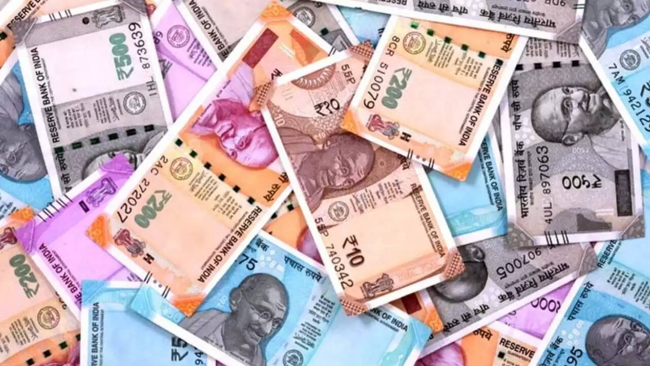 एचडीएफसी बैंक ने फिक्स्ड डिपॉजिट ब्याज दरों में की कटौती