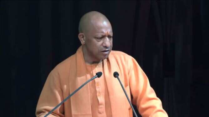 मुख्यमंत्री योगी आदित्यनाथ का पुलिस मंथन सम्मेलन में संवाद का महत्व