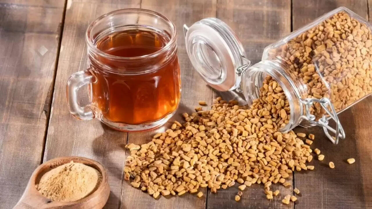 क्या मेथी का पानी वज़न घटाने में है कारगर? जानें इसके फायदे और बनाने का तरीका