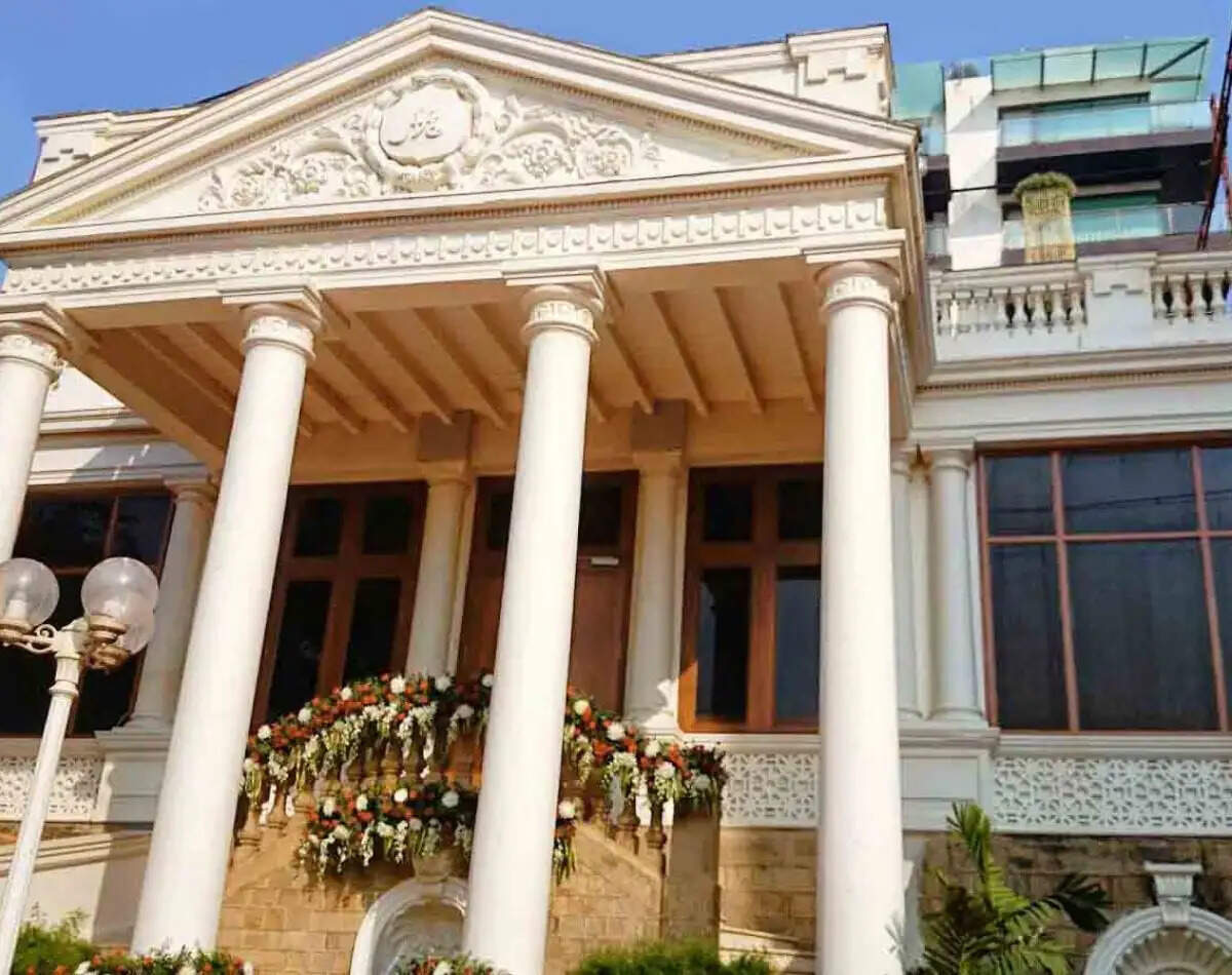 शाहरुख खान का मन्नत: एक ऐतिहासिक बंगले की कहानी